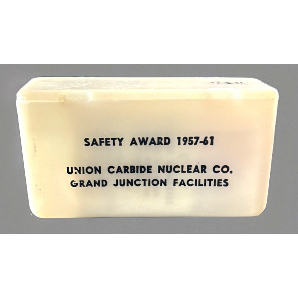 Vtg Union Carbide Nuclear Safety Award 1957-61 First Aid Kit Grand Junction CO